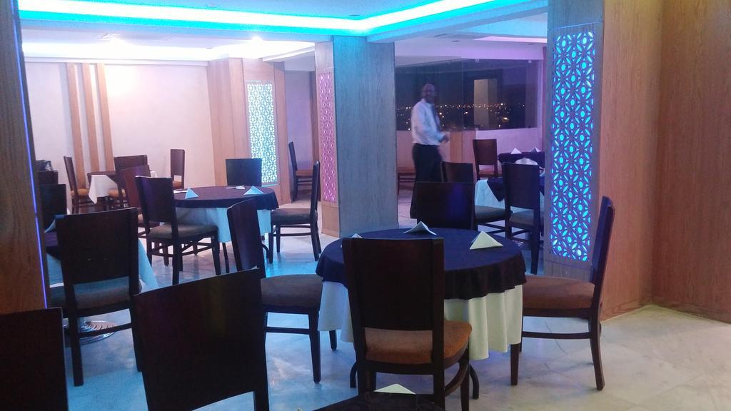 כוויית Kuwait Continental Hotel מראה חיצוני תמונה